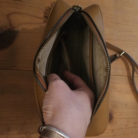 Michael Kors Crossbody - Picture 3 of 6